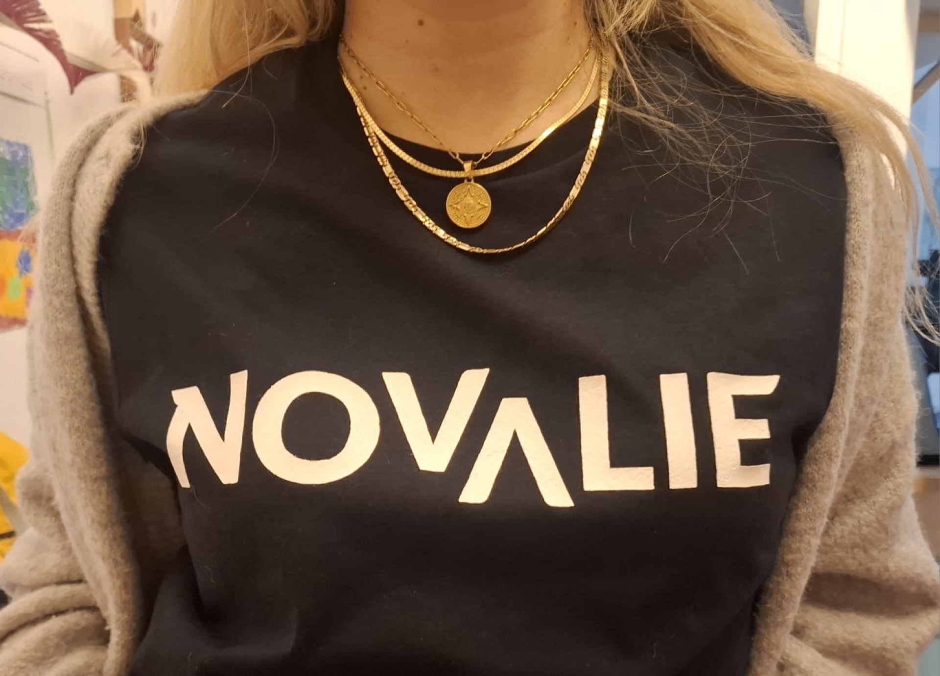 NOVALIE Merch-Shirt